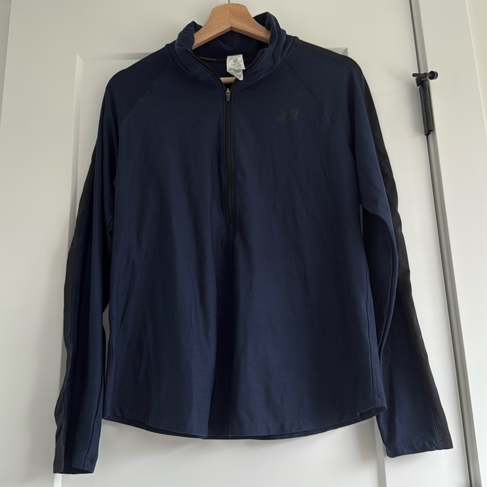 🥰New Balance 1/4 zip women’s athletic pullover. Size L. Navy